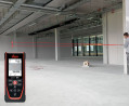 Utilisation du télémètre laser Leica Disto D5 à l'intérieur d'un immeuble en construction